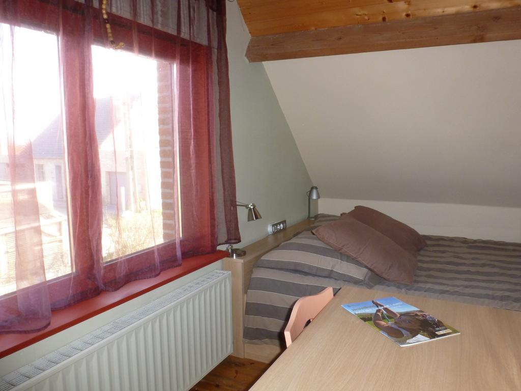Guesthouse Kolibriehuys Nieuwkerke Habitación foto