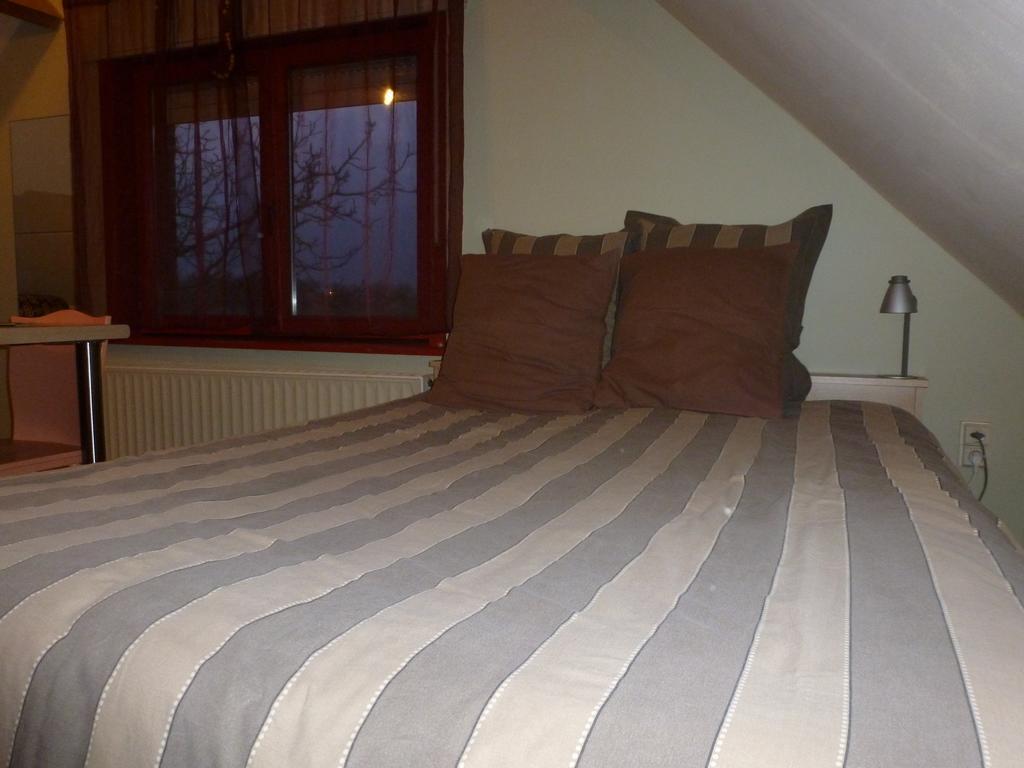 Guesthouse Kolibriehuys Nieuwkerke Habitación foto